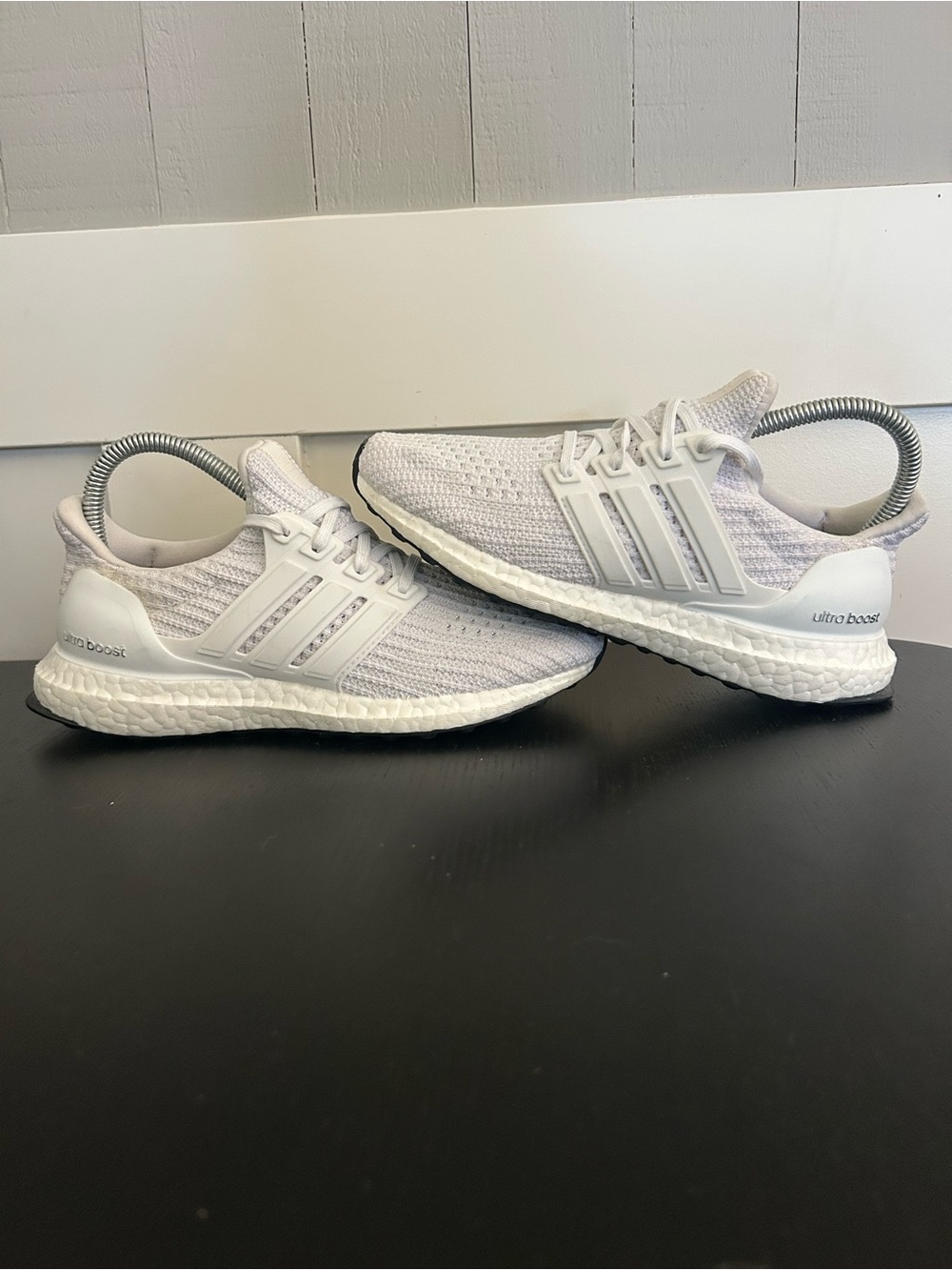 Adidas Ultraboost 4.0 sneakers Women’s size 5.5